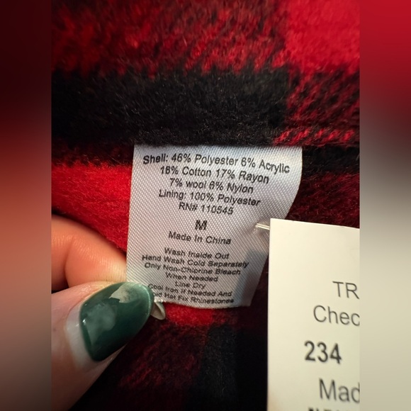 Cracker Barrel Buffalo Plaid Check Shacket size Medium NWT - Picture 6 of 7